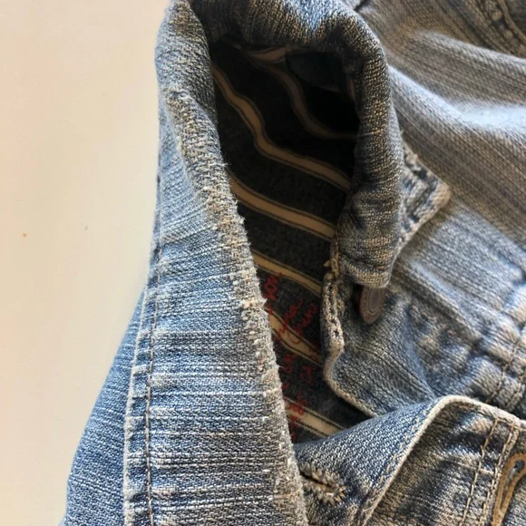 American Eagle Jean Jacket Size S - Picture 6 of 6